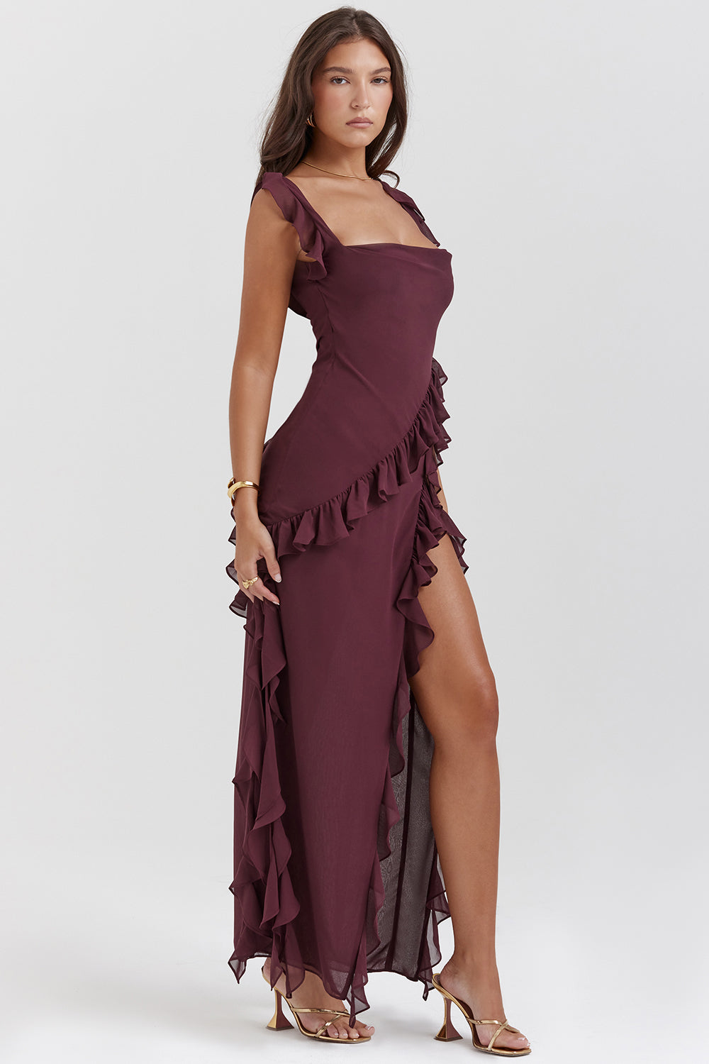 Monika – Elegantes Maxikleid mit Rüschen und Schlitz für Damen