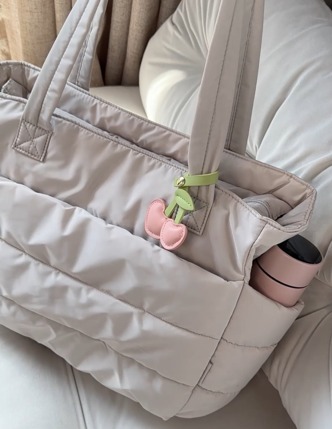 Viola - Leichte gesteppte Umhängetasche für Damen