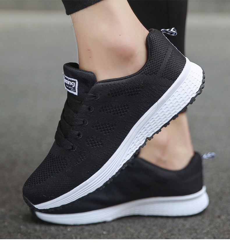 Sandra - Leichte orthopädische Sneaker für Damen